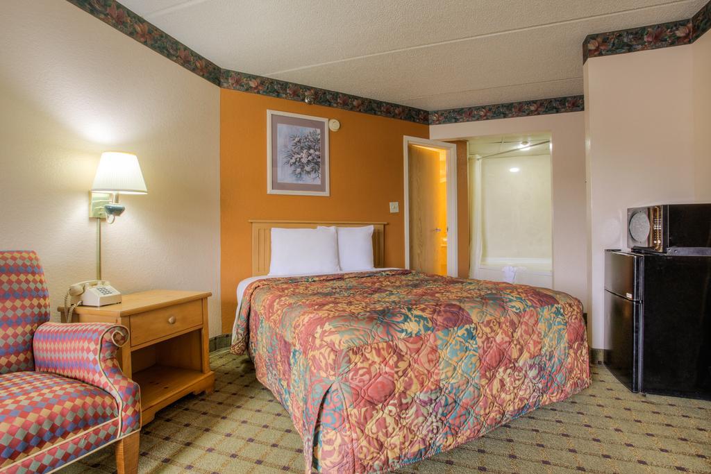 Royal Inn Pigeon Forge Δωμάτιο φωτογραφία