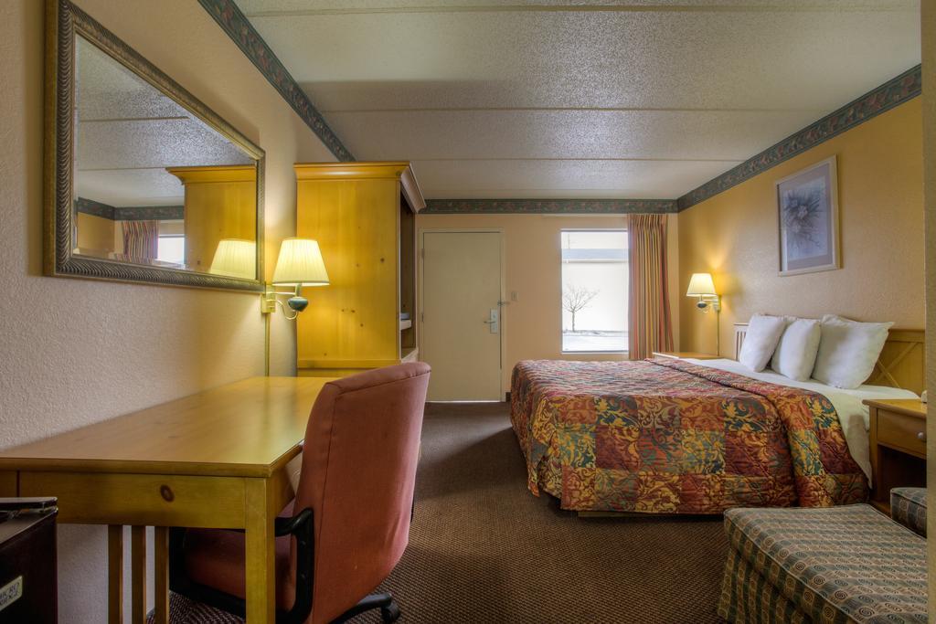 Royal Inn Pigeon Forge Δωμάτιο φωτογραφία